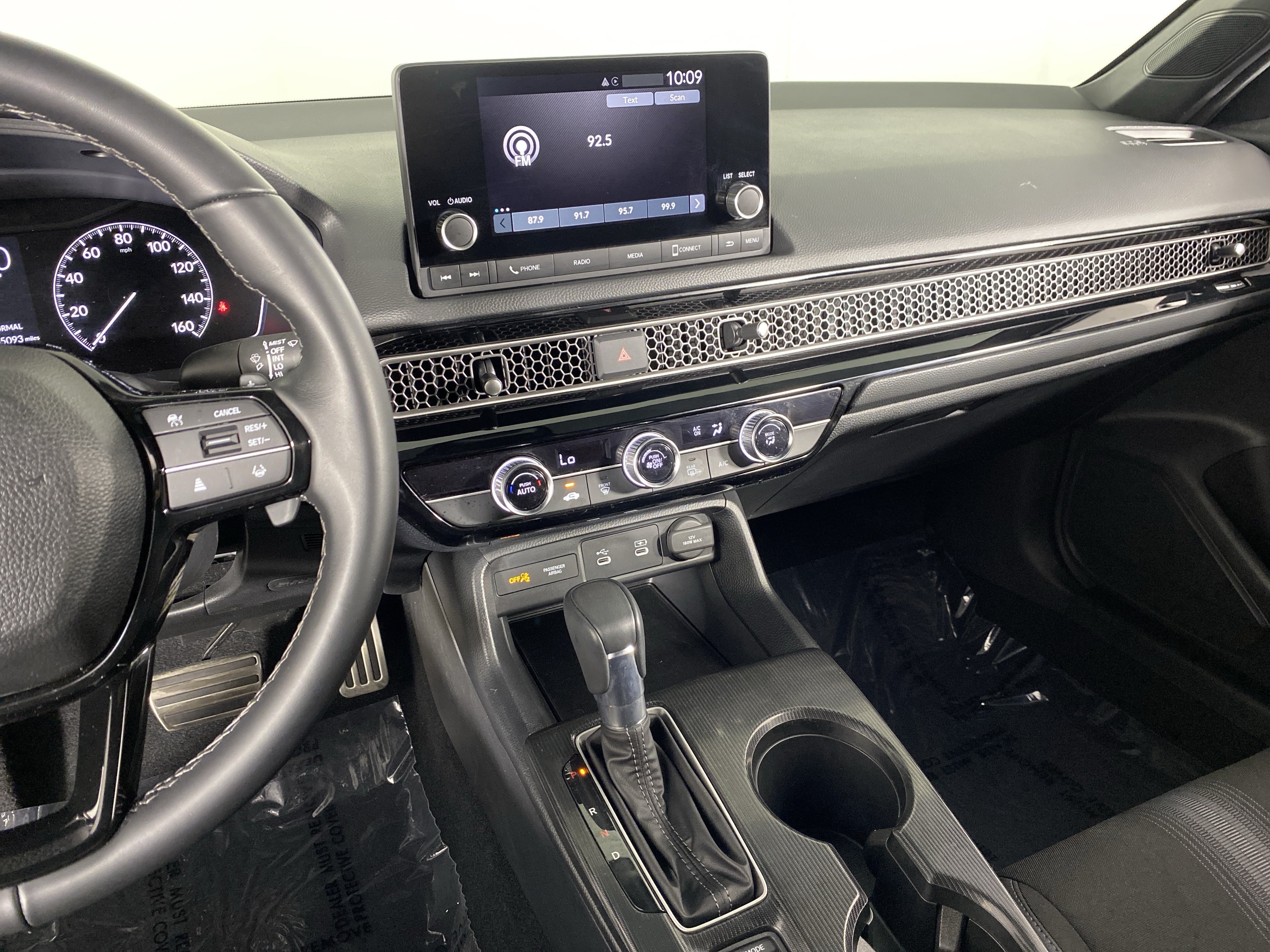 Used 2025 Honda Civic Sport image 39
