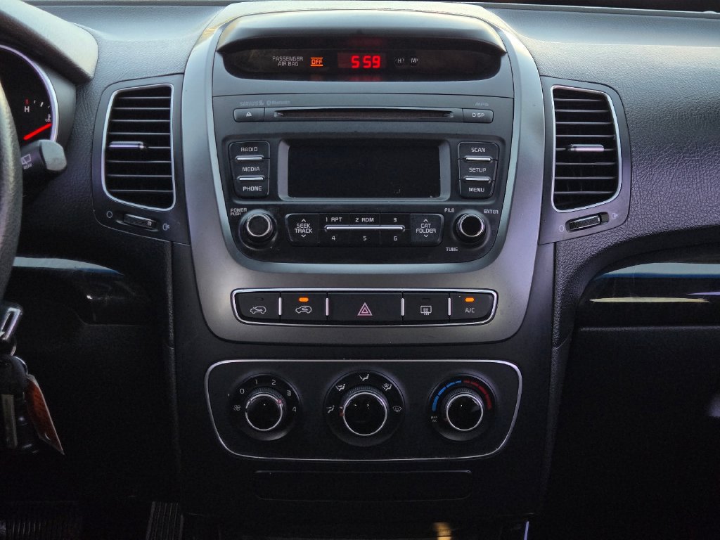 Used 2015 Kia Sorento LX FWD image 16
