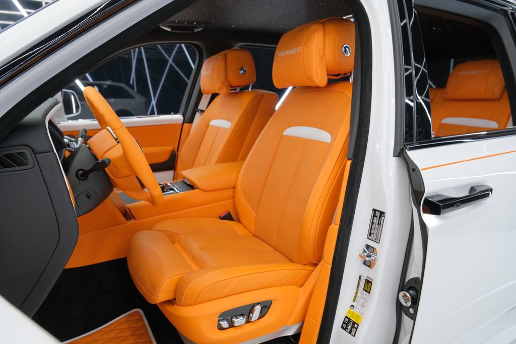 Used 2024 Rolls-Royce Cullinan image 33