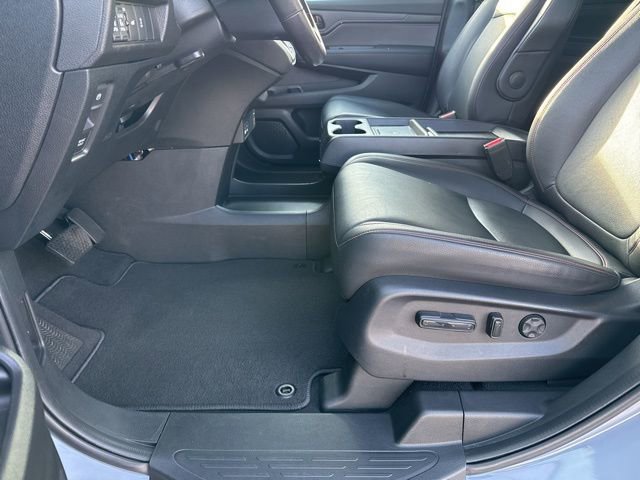 Used 2025 Honda Odyssey Sport-L image 22