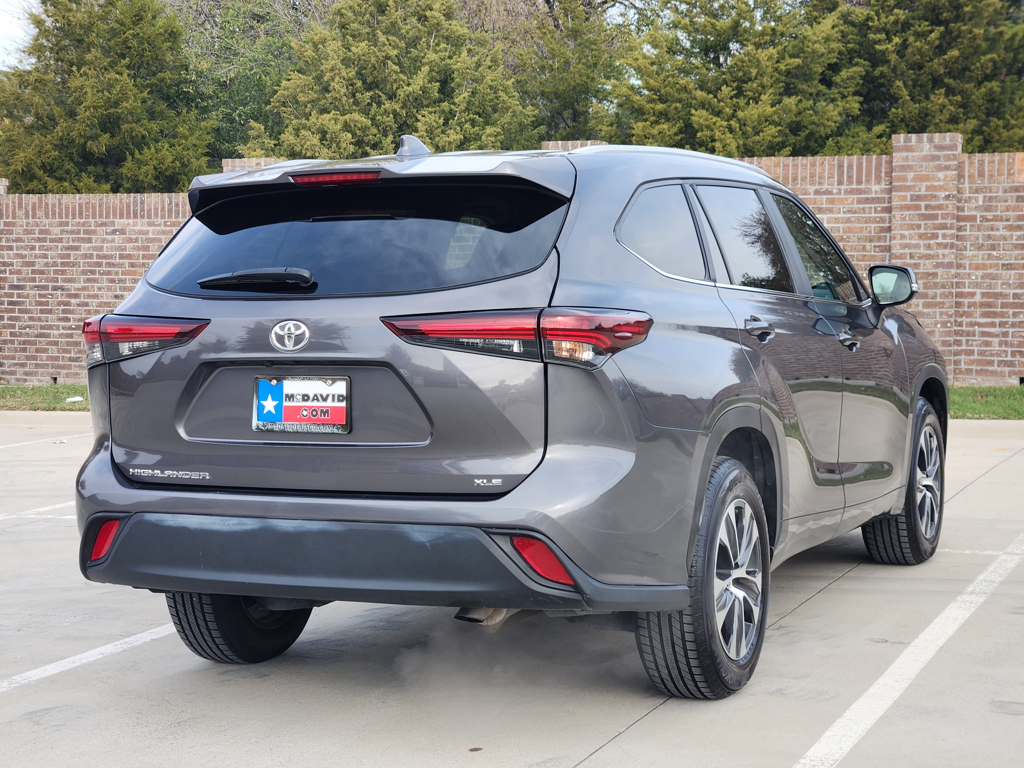 Used 2024 Toyota Highlander XSE image 6