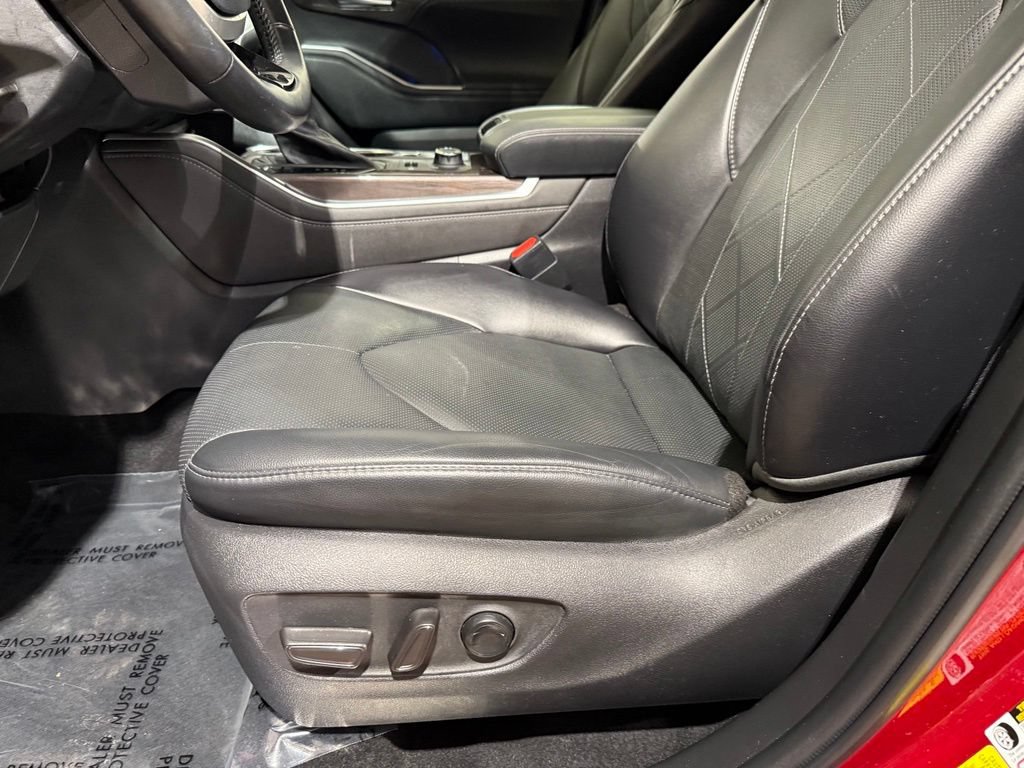 Used 2022 Toyota Highlander Platinum AWD/4WD image 14