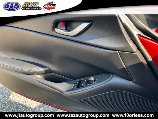 Used 2016 MAZDA MX-5 Miata Sport RWD image 12