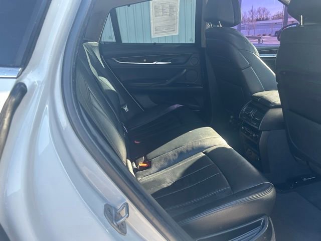 Used 2015 BMW X6 xDrive50i w/ Executive Package image 28