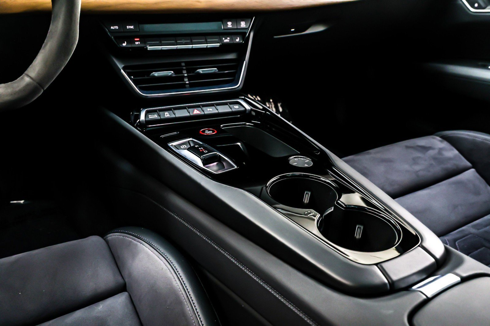 Used 2022 Audi e-tron GT Premium Plus image 7