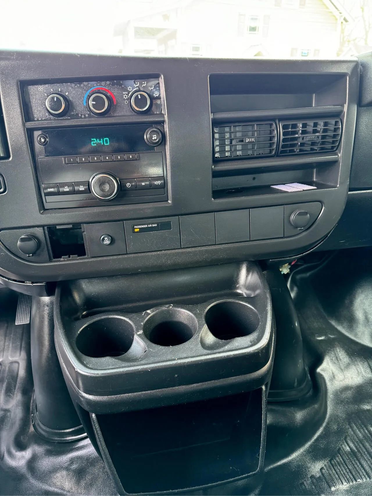 Used 2013 GMC Savana 1500 AWD image 12