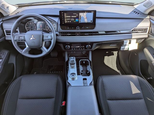New 2025 Mitsubishi Outlander ES image 14