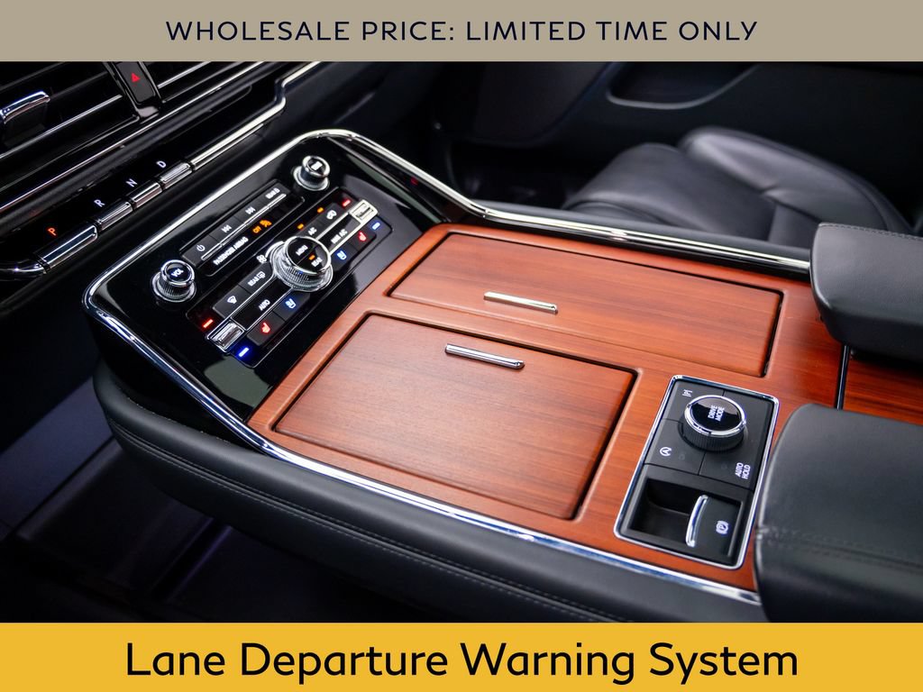 Used 2024 Lincoln Navigator Reserve AWD/4WD image 23