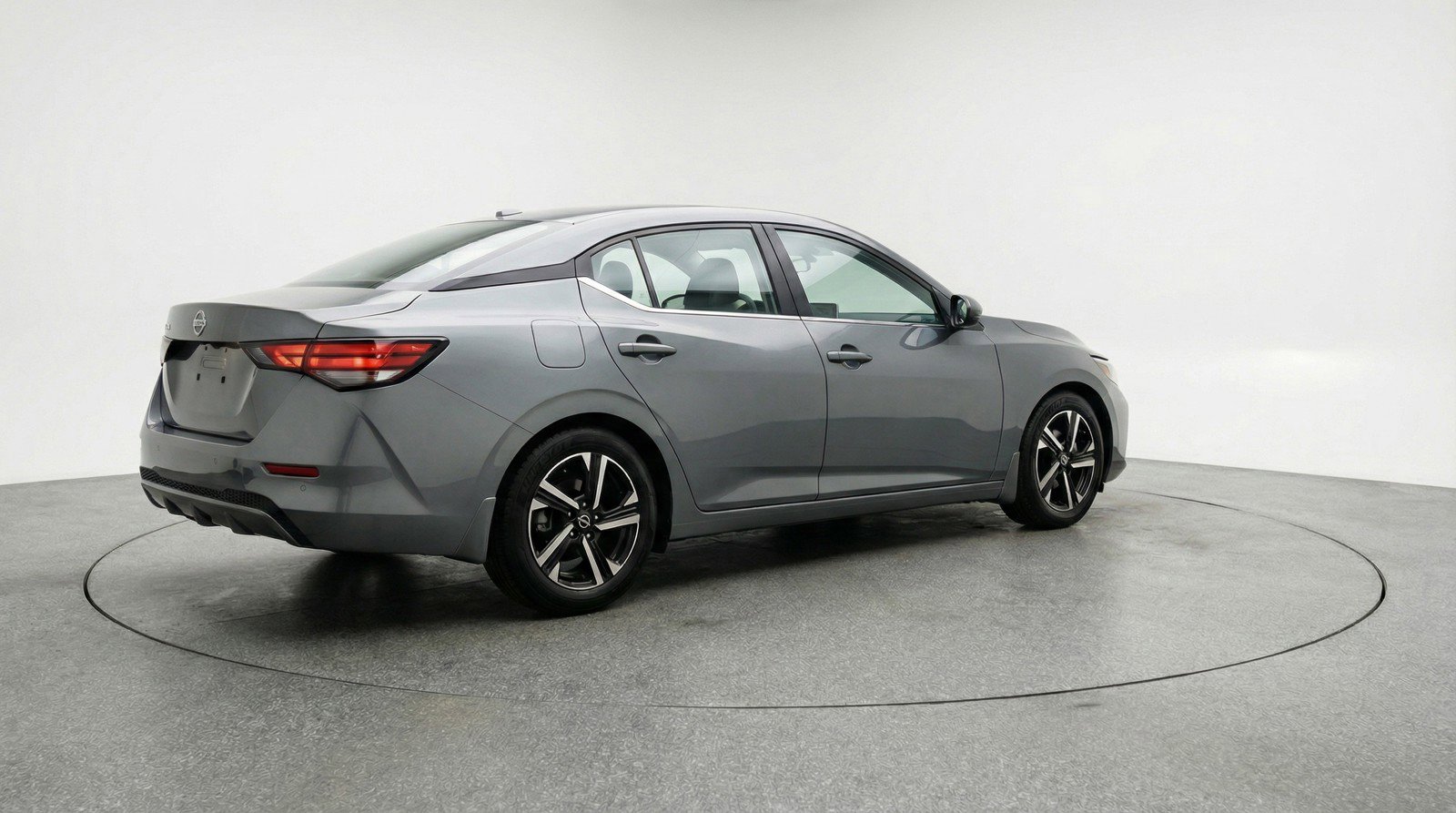 Used 2025 Nissan Sentra SV image 9