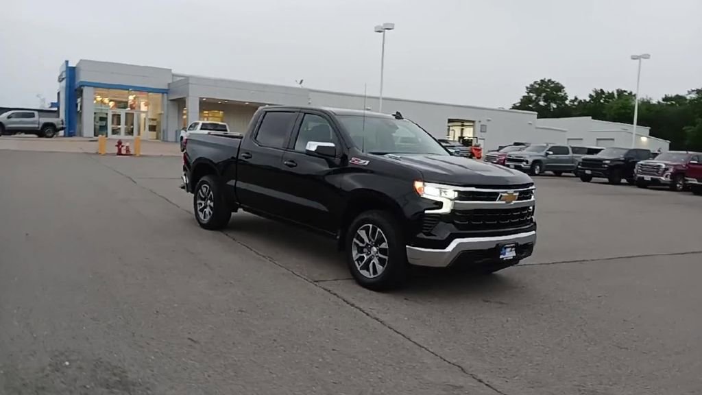 Certified 2025 Chevrolet Silverado 1500 LT w/ All Star Edition Plus AWD/4WD image 2