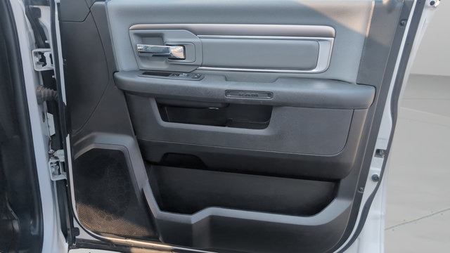 Used 2021 RAM 1500 Classic SLT AWD/4WD image 26