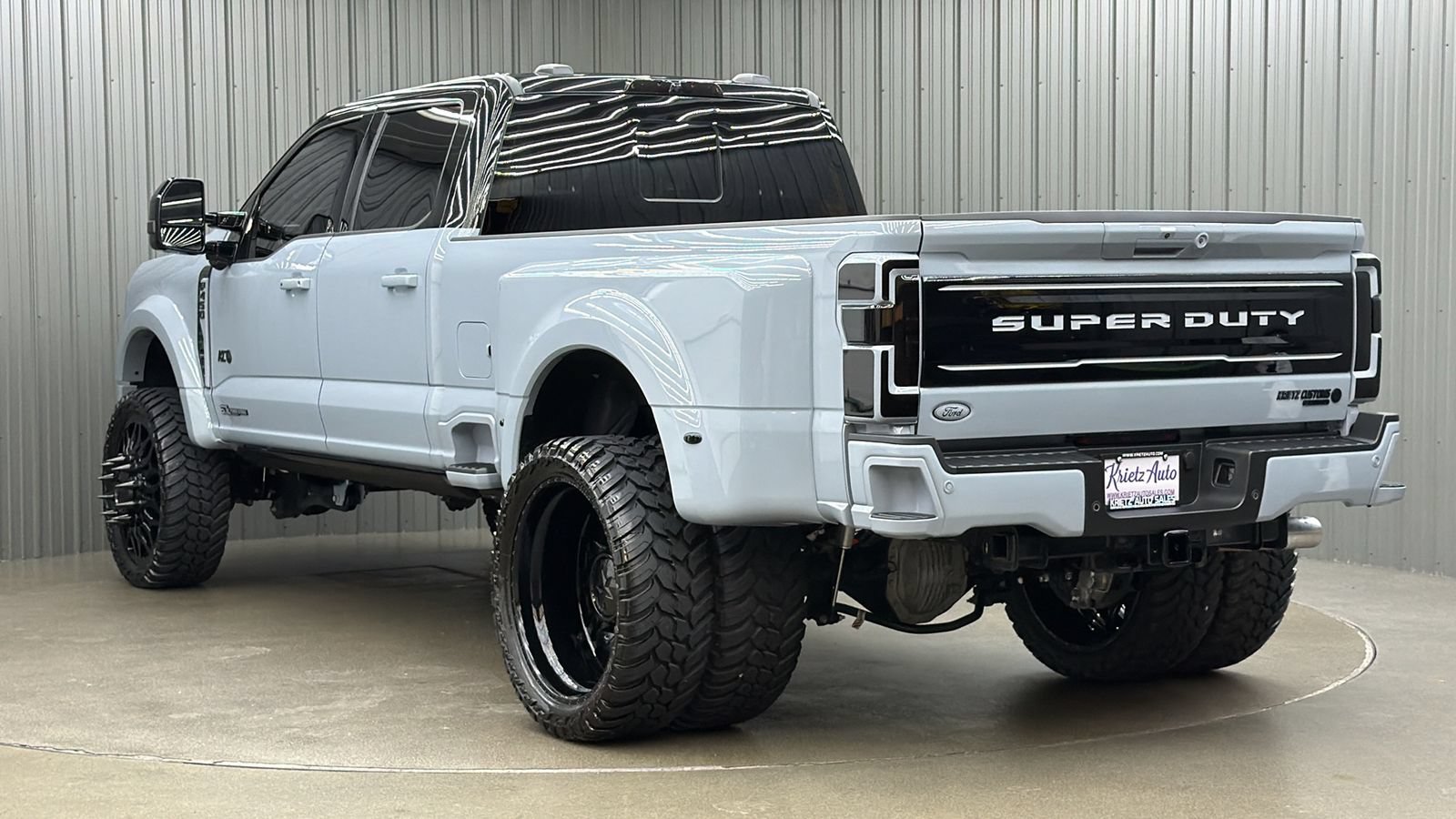 Used 2026 Ford F450 Platinum w/ FX4 Off-Road Package AWD/4WD image 3