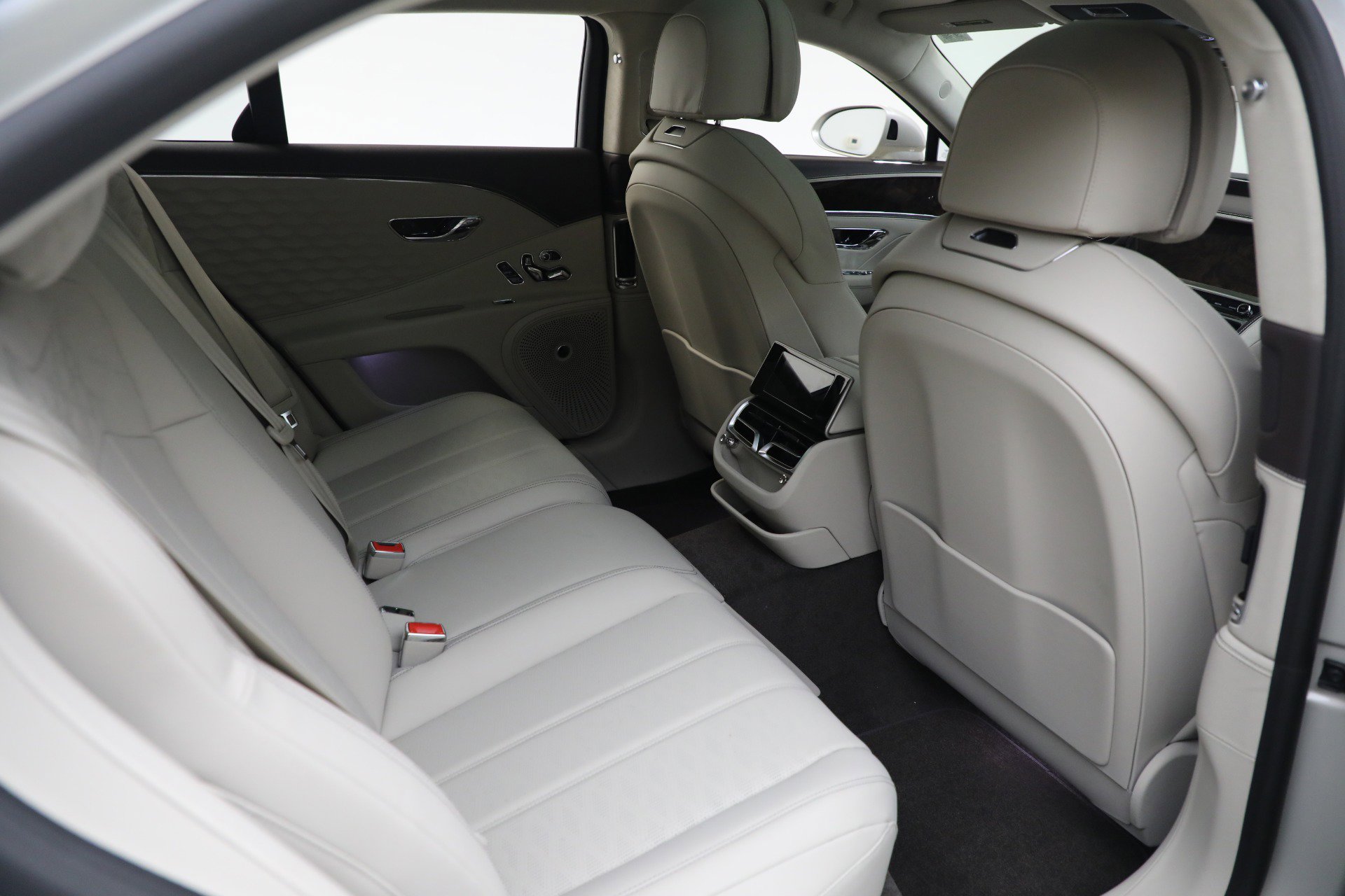 New 2025 Bentley Flying Spur Plug-In Hybrid image 27