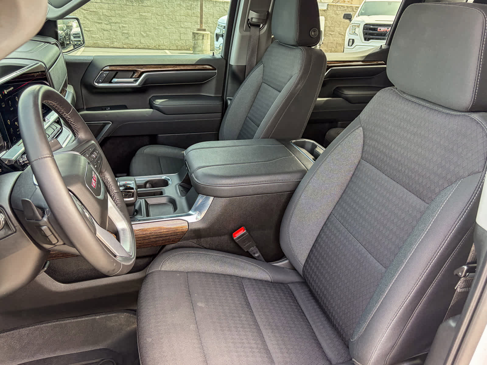 Used 2023 GMC Sierra 1500 Elevation image 16