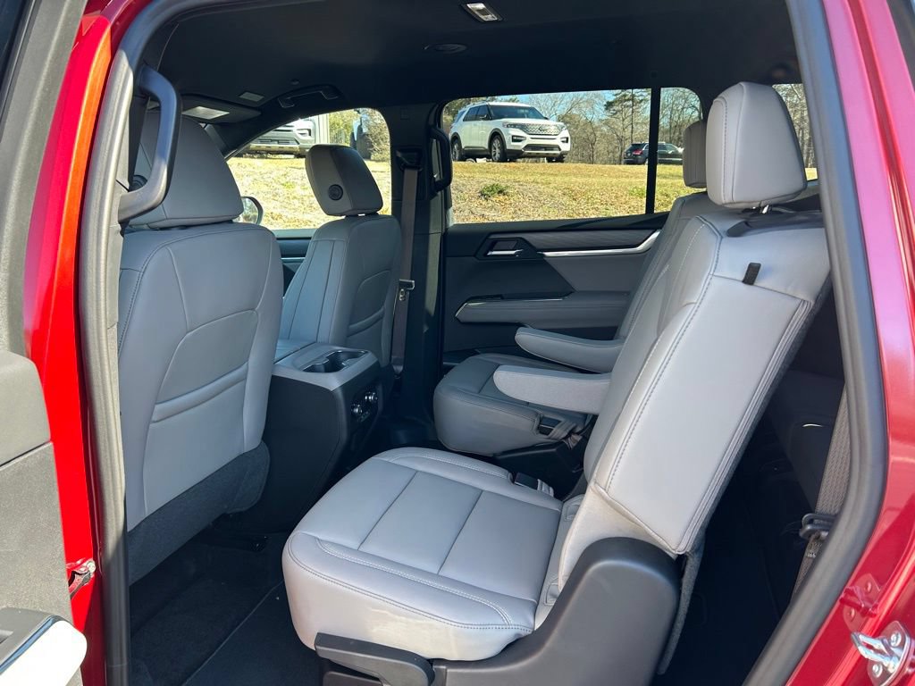 New 2026 GMC Acadia Elevation w/ Elevation Premium Package FWD image 37