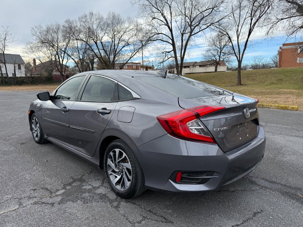 Used 2018 Honda Civic EX image 7