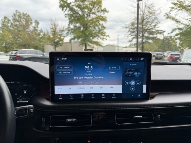 Used 2022 Lincoln Nautilus Reserve w/ Equipment Group 201A image 11