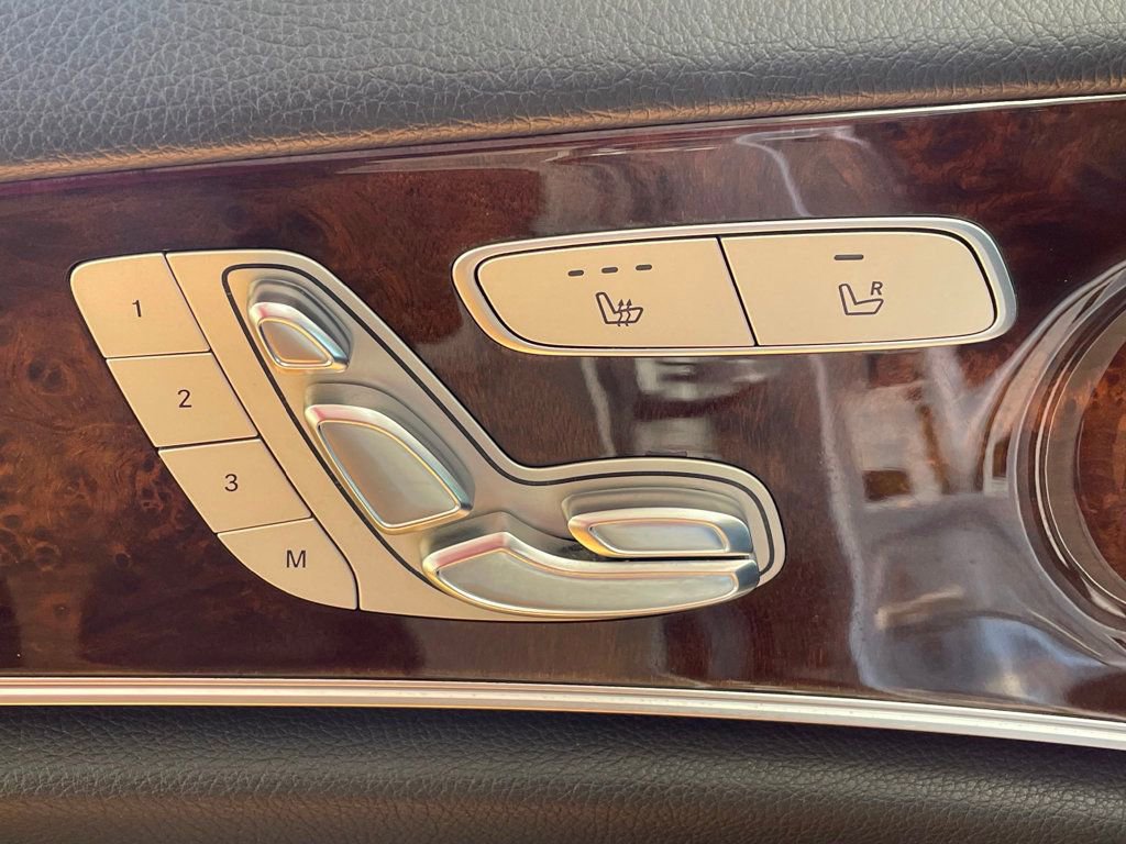 Used 2017 Mercedes-Benz E 300 4MATIC image 15