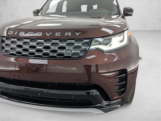 New 2026 Land Rover Discovery Limited Edition image 24