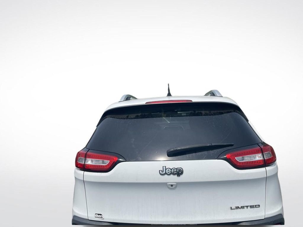 Used 2015 Jeep Cherokee Limited w/ Luxury Group FWD image 6