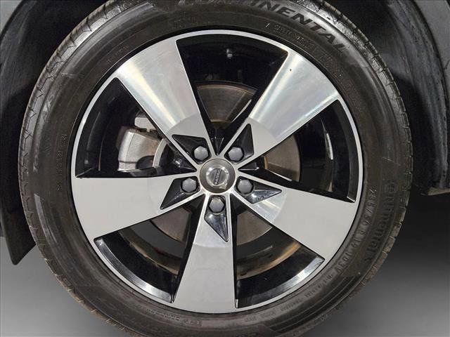 Used 2019 Volvo XC40 T5 Momentum image 24