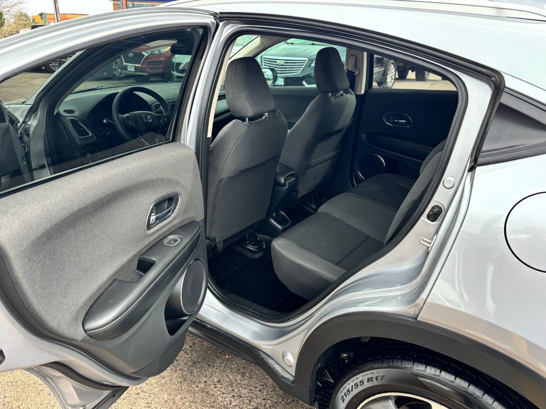 Used 2022 Honda HR-V EX image 15