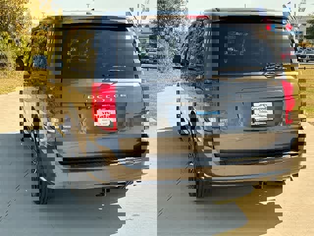 Used 2019 Dodge Grand Caravan SE image 5