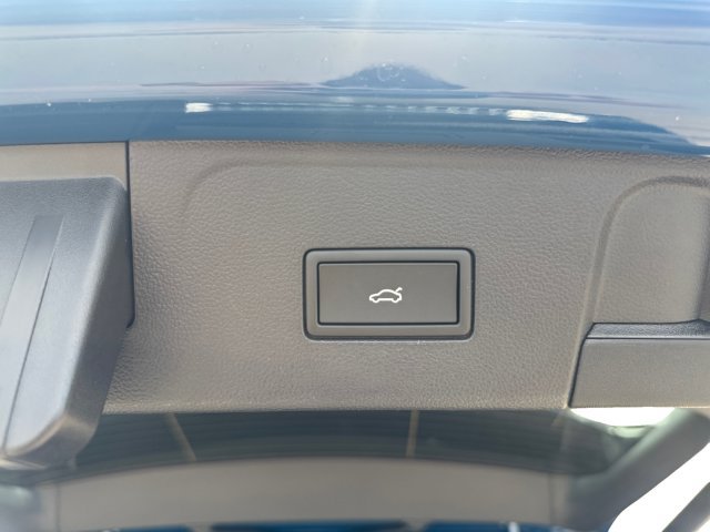New 2026 Volkswagen Atlas SE FWD image 15