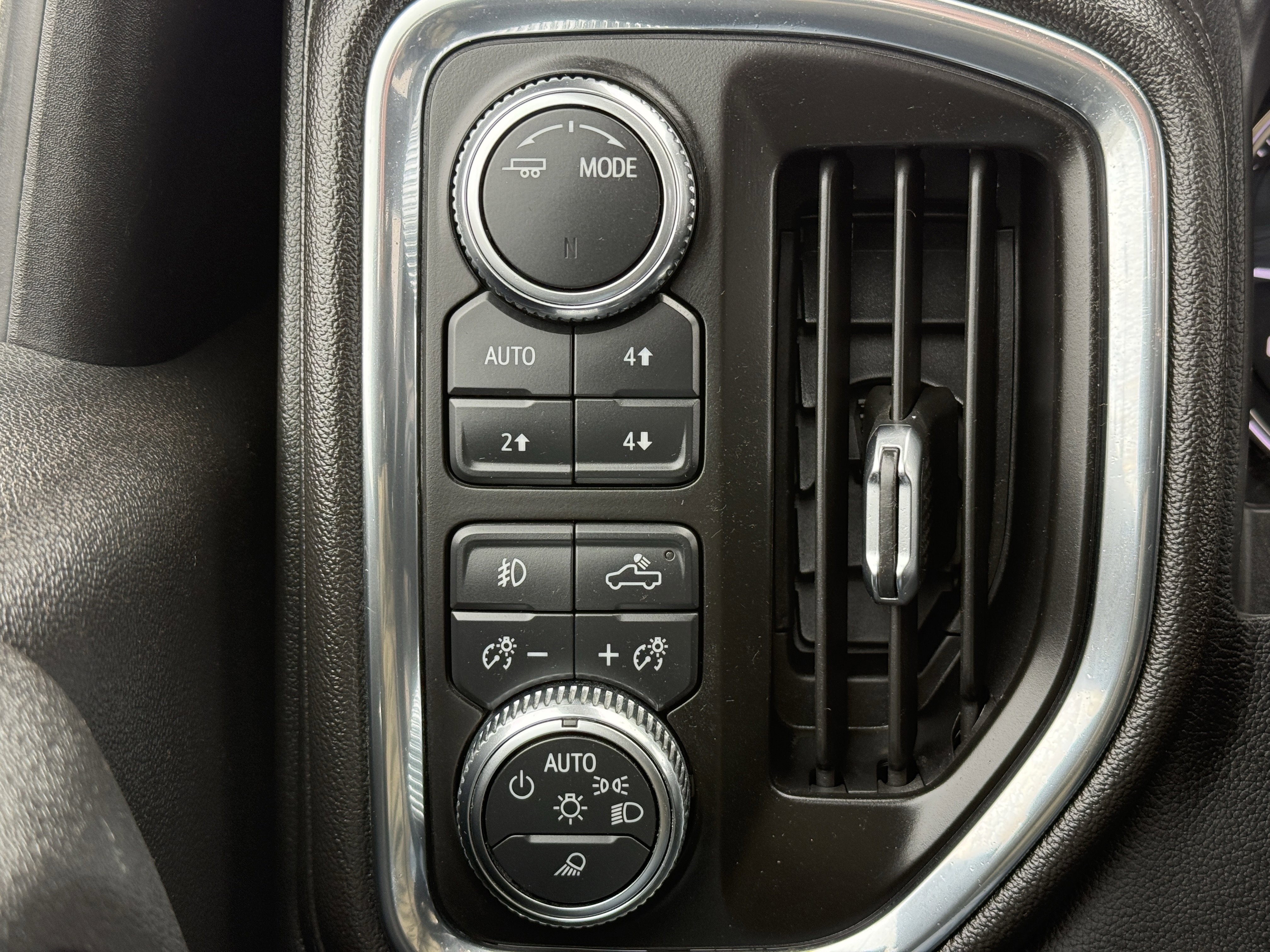 Used 2023 GMC Sierra 3500 SLE w/ SLE Convenience Package image 27