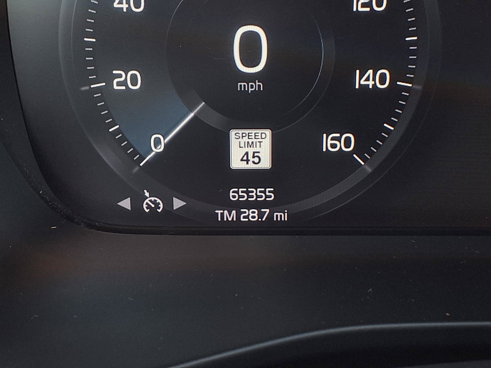 Used 2019 Volvo XC40 T5 Momentum AWD/4WD image 19