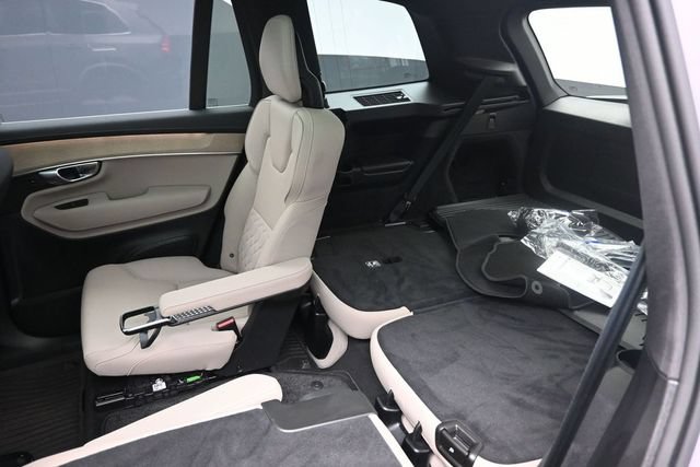 Used 2026 Volvo XC90 B6 Plus w/ Protection Package Premier AWD/4WD image 22