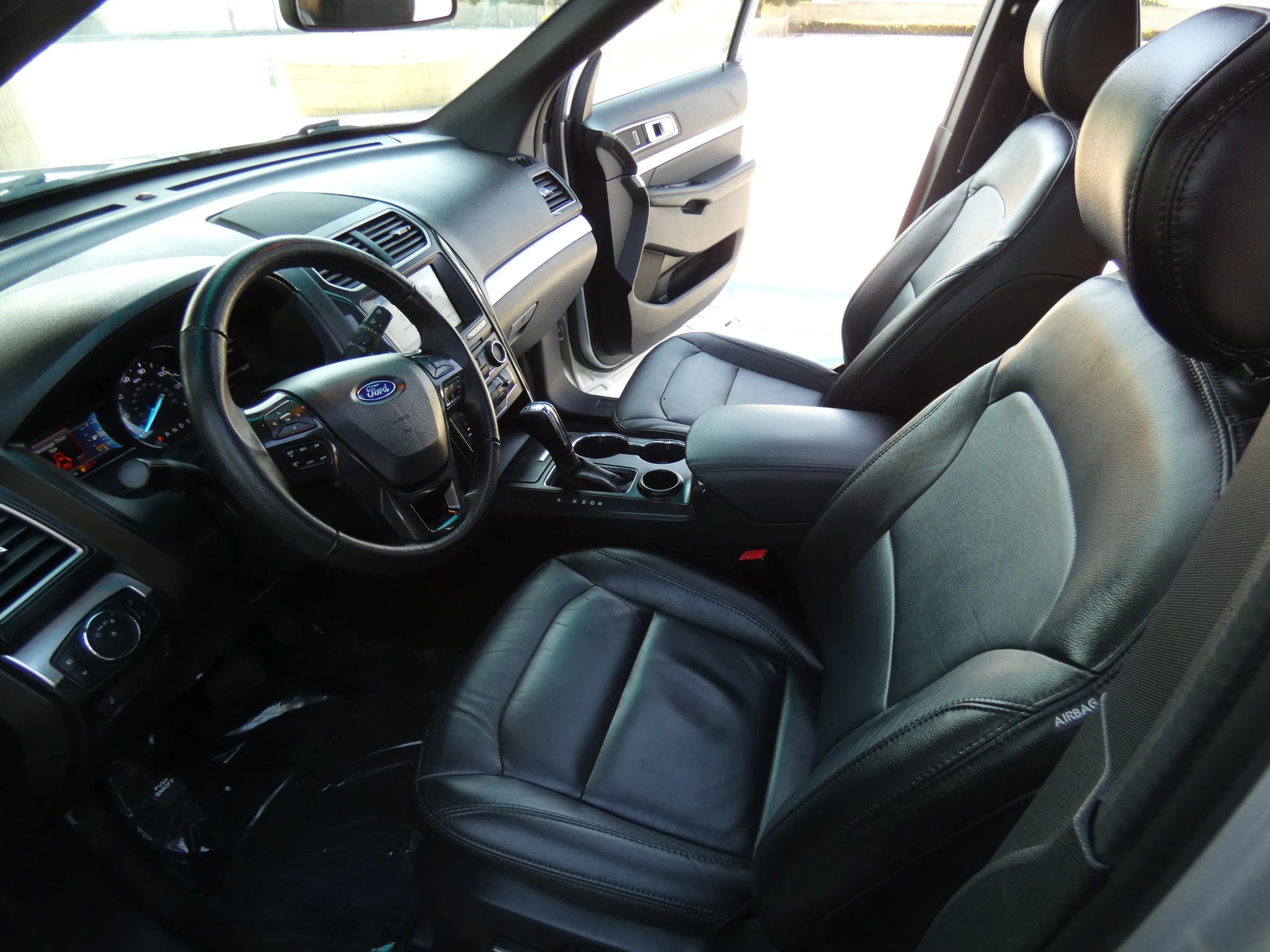 Used 2017 Ford Explorer XLT w/ Equipment Group 202A image 47