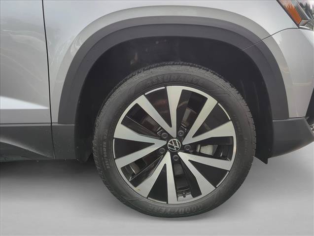Used 2023 Volkswagen Taos SE FWD image 26