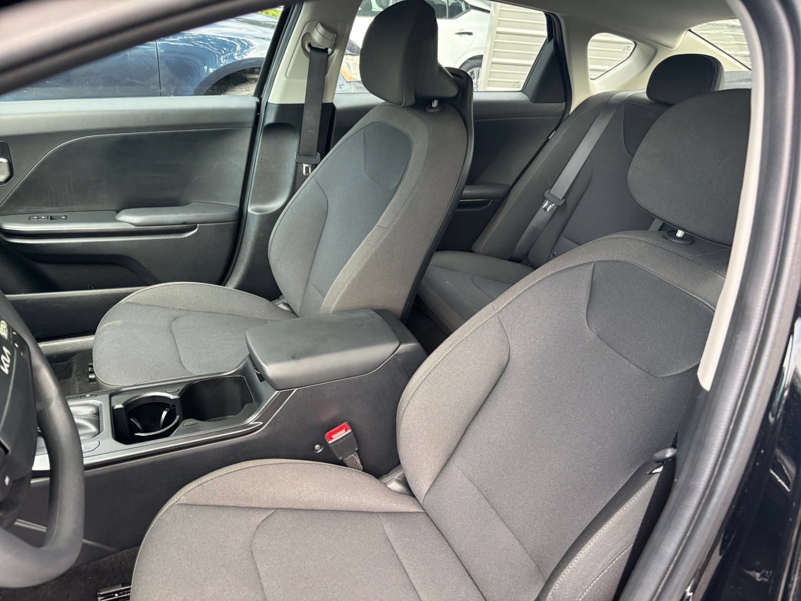 Used 2026 Kia K4 FWD image 32