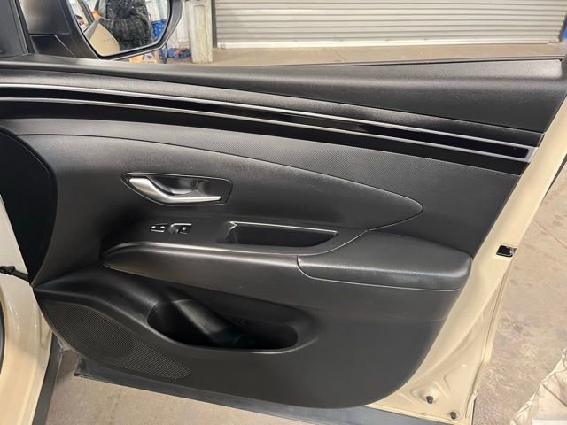 Used 2022 Hyundai Santa Cruz SEL Premium image 12