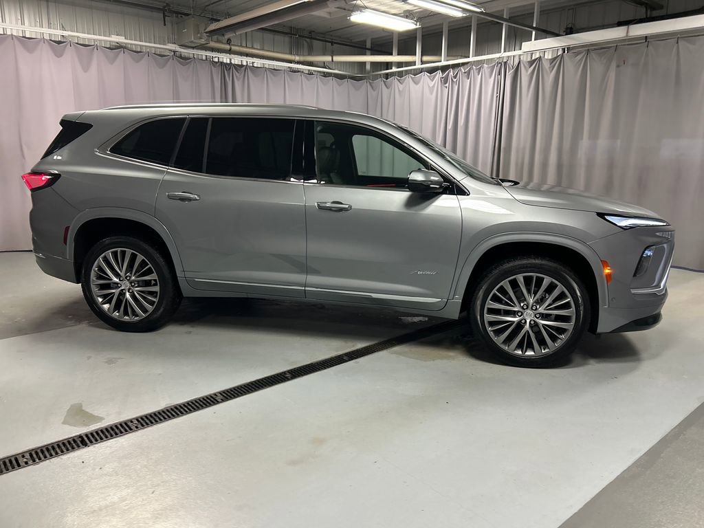New 2026 Buick Enclave Avenir w/ Super Cruise Package image 8