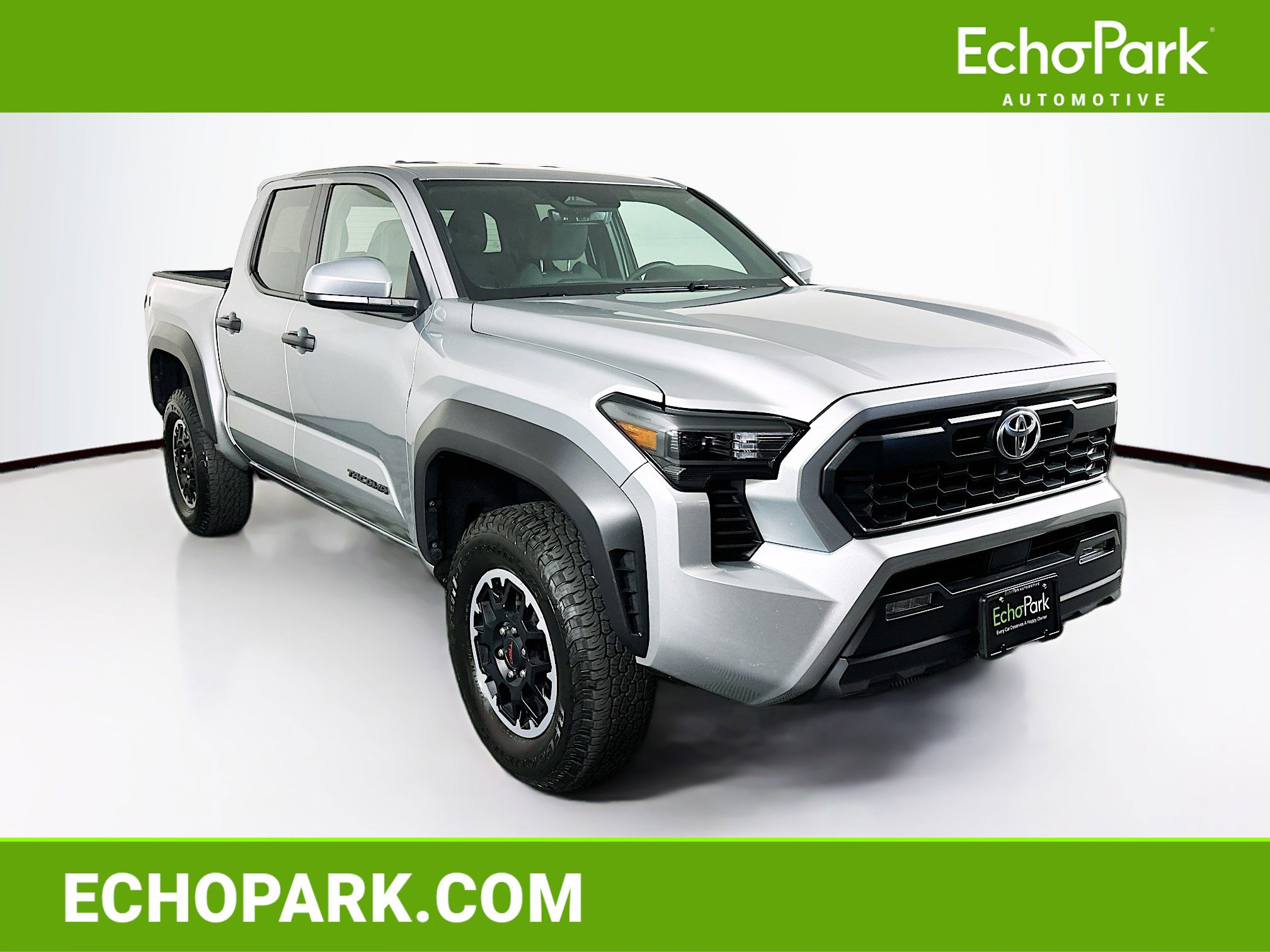 Used 2025 Toyota Tacoma TRD Off-Road AWD/4WD image 1