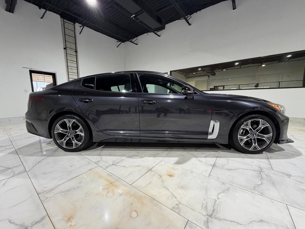 Used 2020 Kia Stinger GT-Line image 5