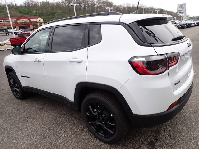 New 2026 Jeep Compass Latitude AWD/4WD image 3