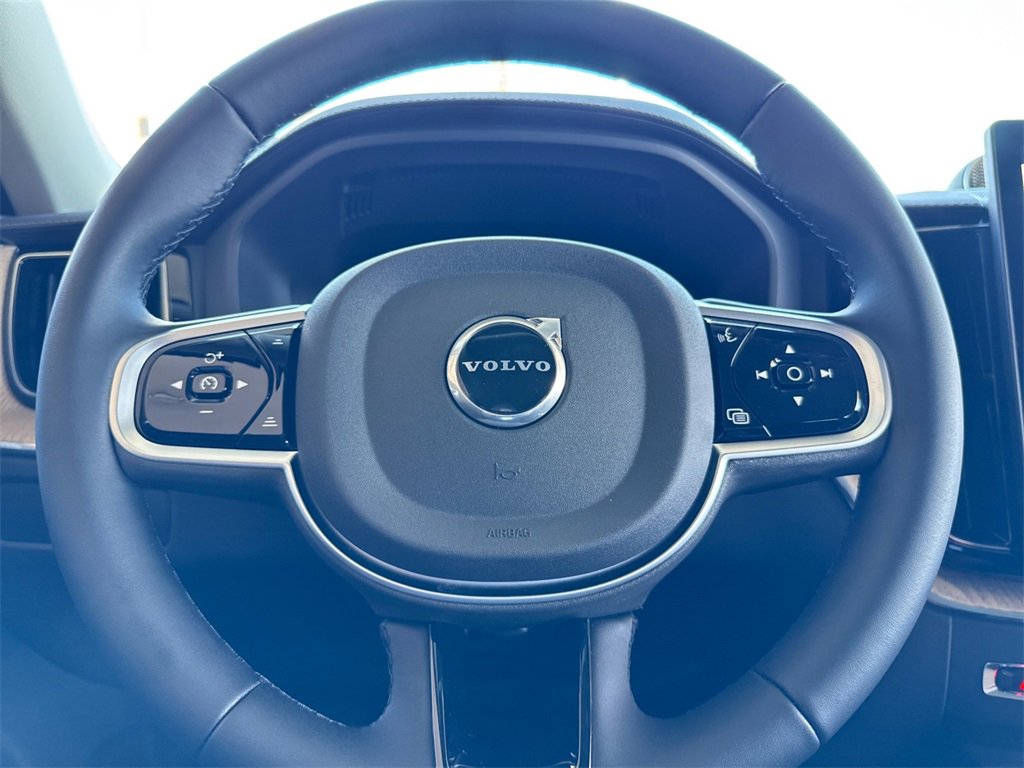 New 2026 Volvo XC60 B5 Ultra image 23