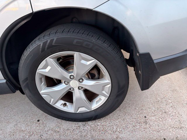Used 2015 Subaru Forester 2.5i Premium w/ All-Weather Package AWD/4WD image 4