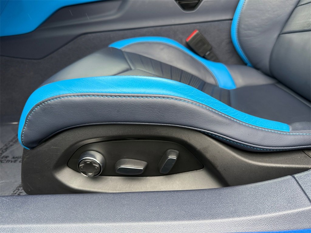 Used 2021 Chevrolet Corvette Stingray Premium Cpe w/ Z51 Performance Package image 10