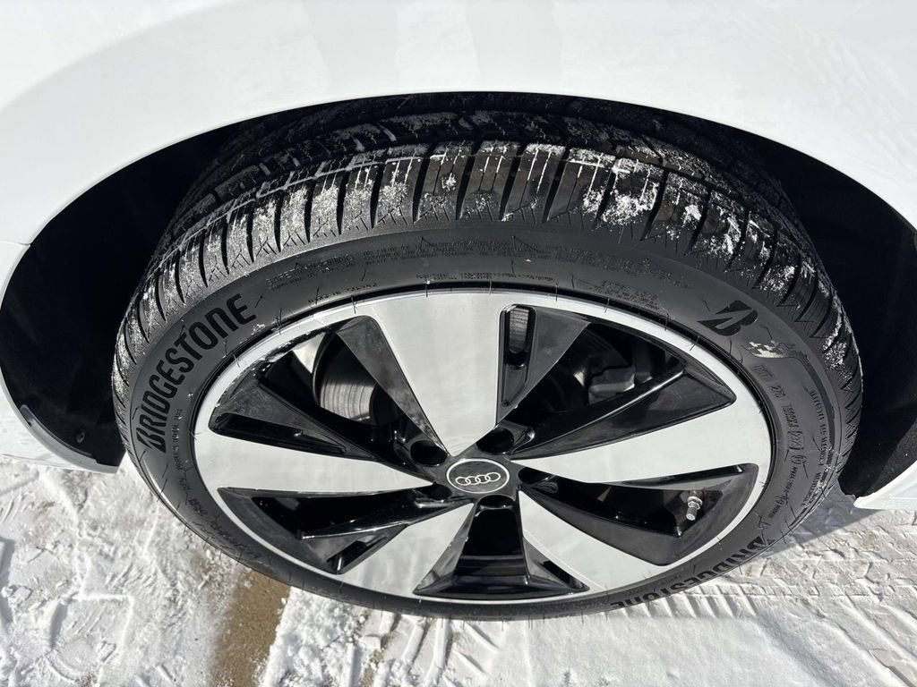 New 2025 Audi A5 2.0T Prestige image 10