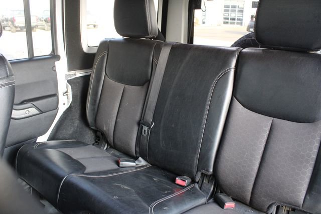 Used 2016 Jeep Wrangler Unlimited Sport image 18