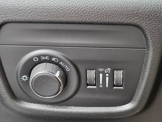 New 2026 Jeep Grand Cherokee Altitude RWD image 26