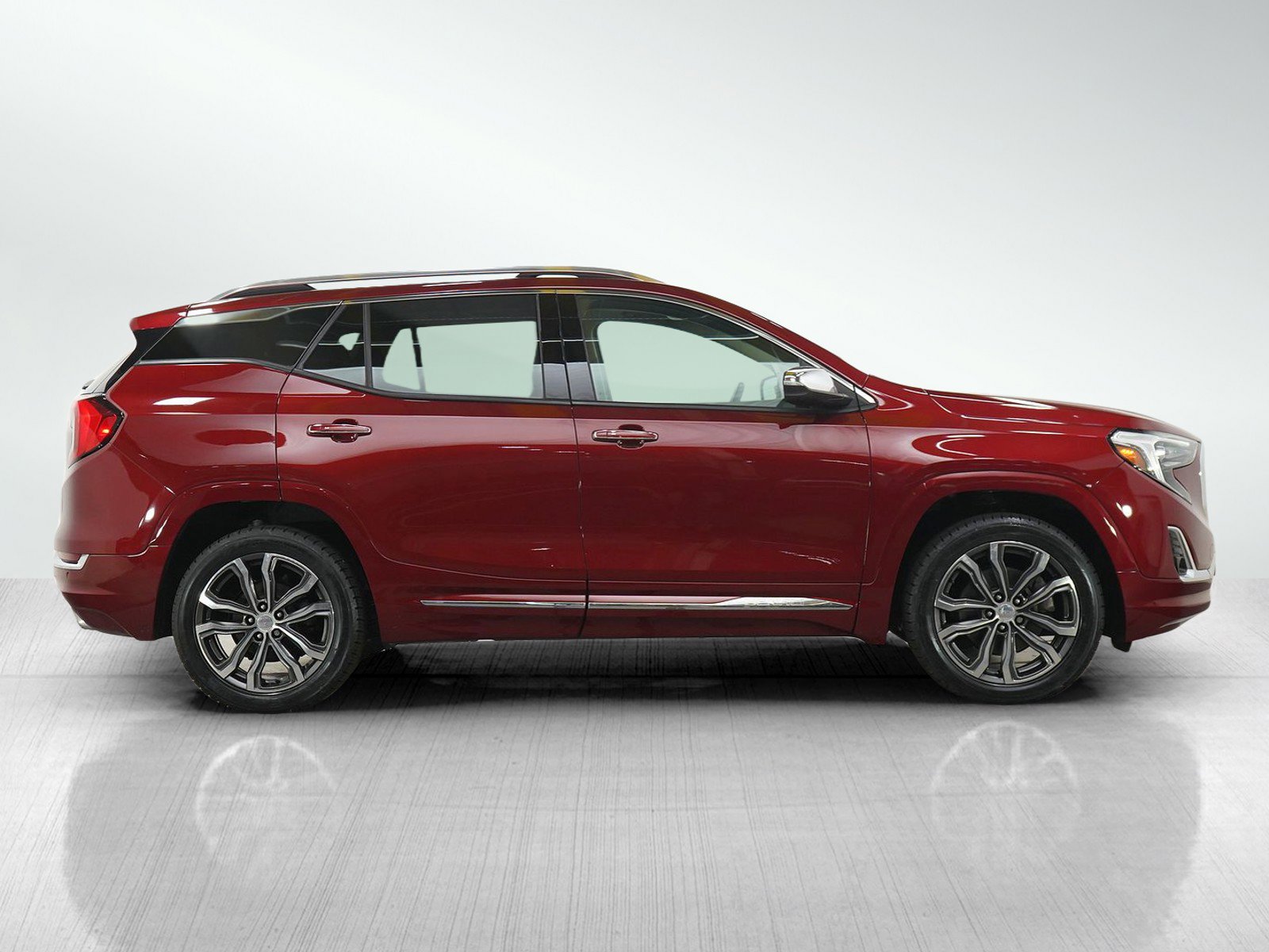 Used 2018 GMC Terrain Denali w/ Comfort Package AWD/4WD image 6