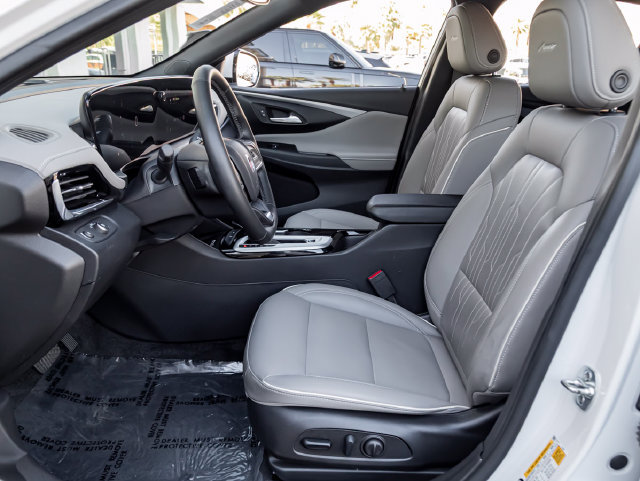 Used 2025 Buick Envista Avenir FWD image 15