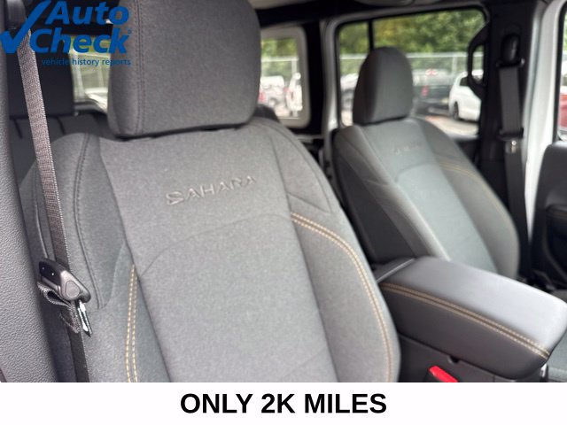 Used 2024 Jeep Wrangler Unlimited Sahara AWD/4WD image 25