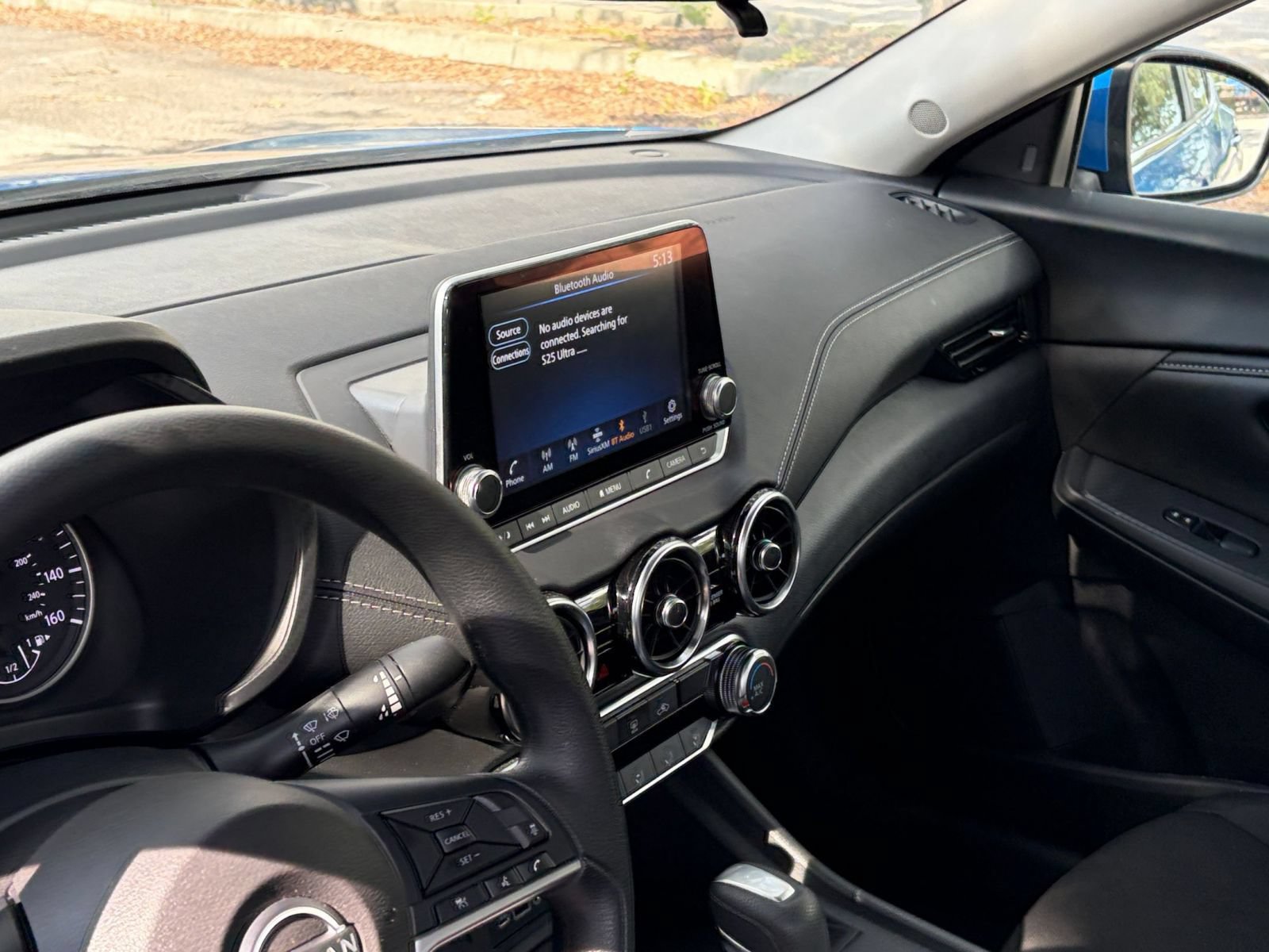 Used 2025 Nissan Sentra SV FWD image 33