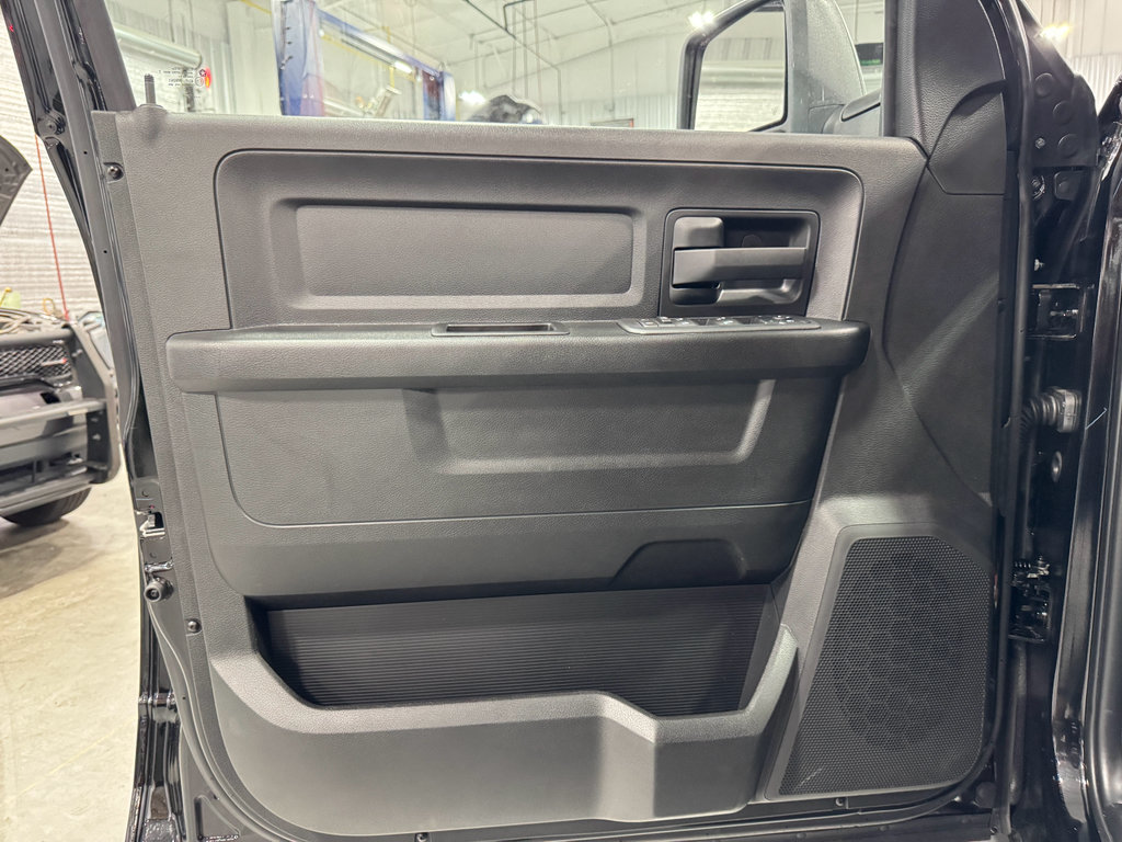 New 2025 RAM 4500 Tradesman AWD/4WD image 21